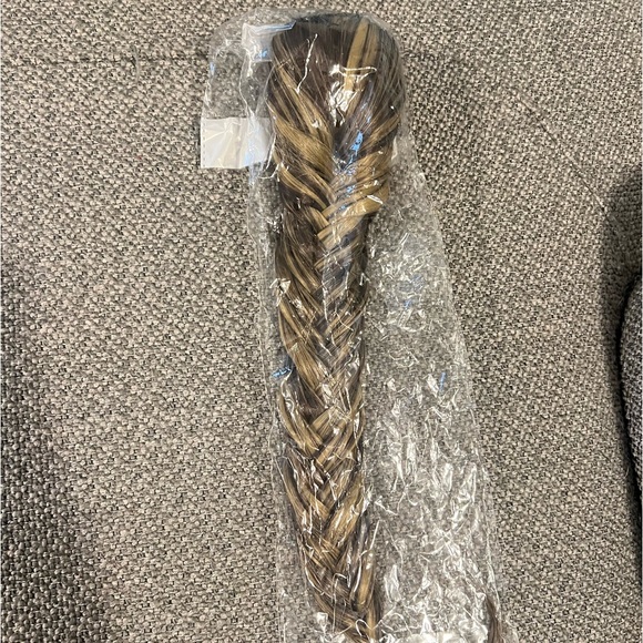 French braid ponytail extension brown and blonde highlights - Picture 2 of 3